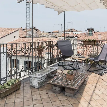 Three Terraces Apartament *
