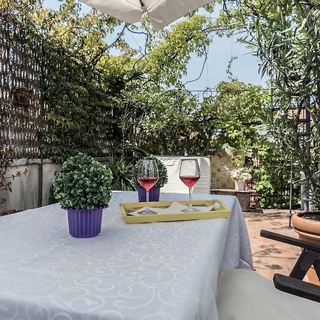 Апартаменты Three Terraces Венеция