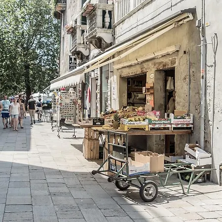 Апартаменты Three Terraces Венеция