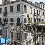 Three Terraces Apartment