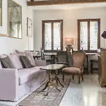 Three Terraces Apartment *