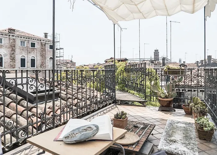 Three Terraces Velence